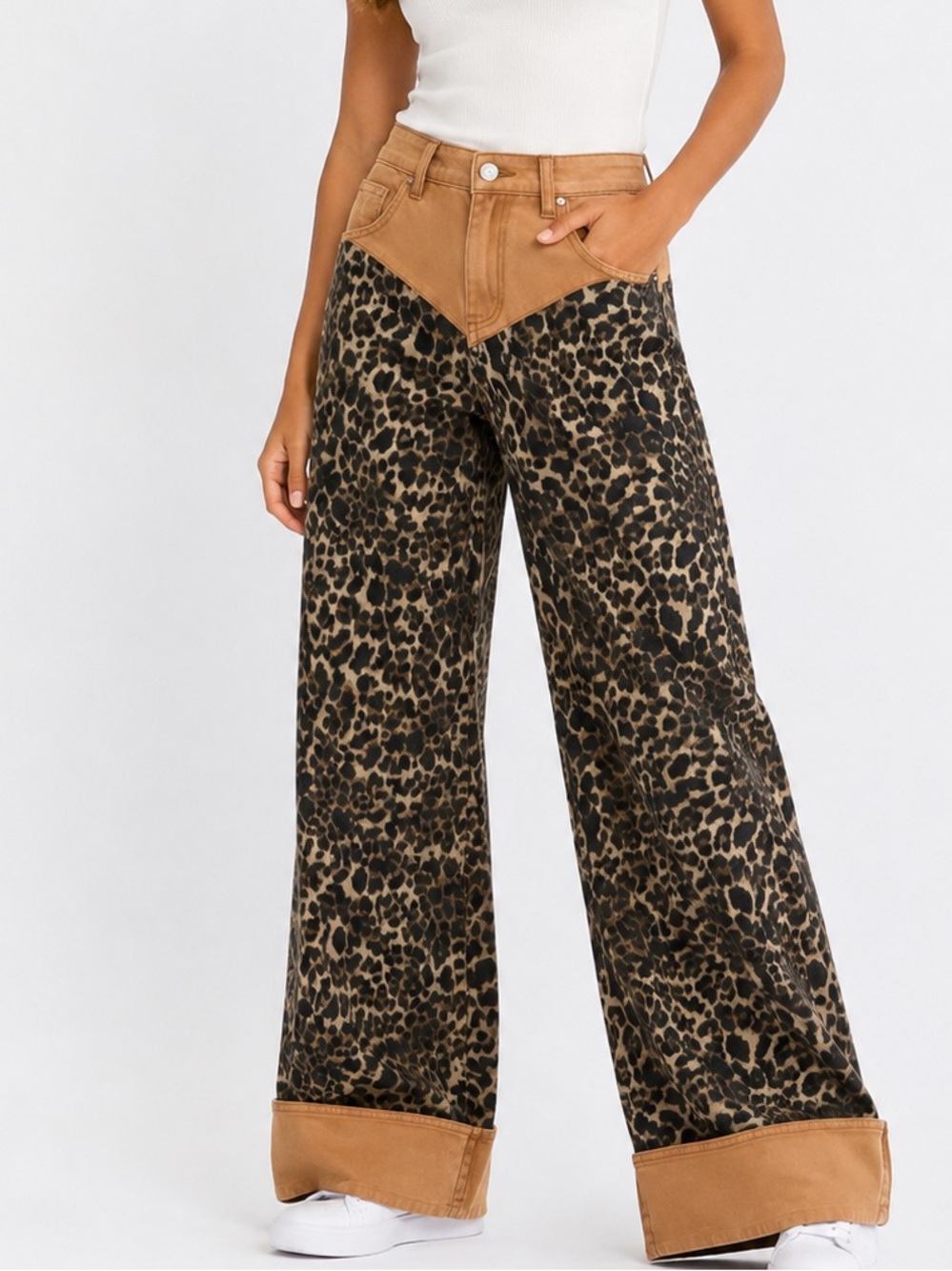 098.New Wide-Leg Leopard Print Pants with Tan Panel